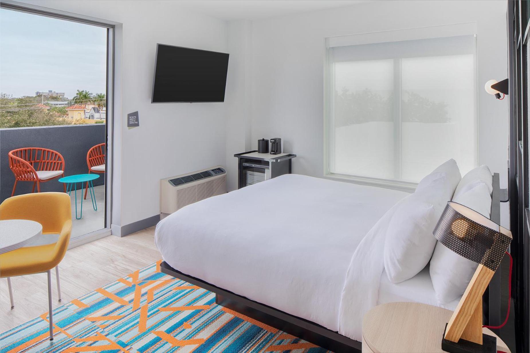 Aloft Fort Lauderdale Airport & Cruise Port Exterior photo