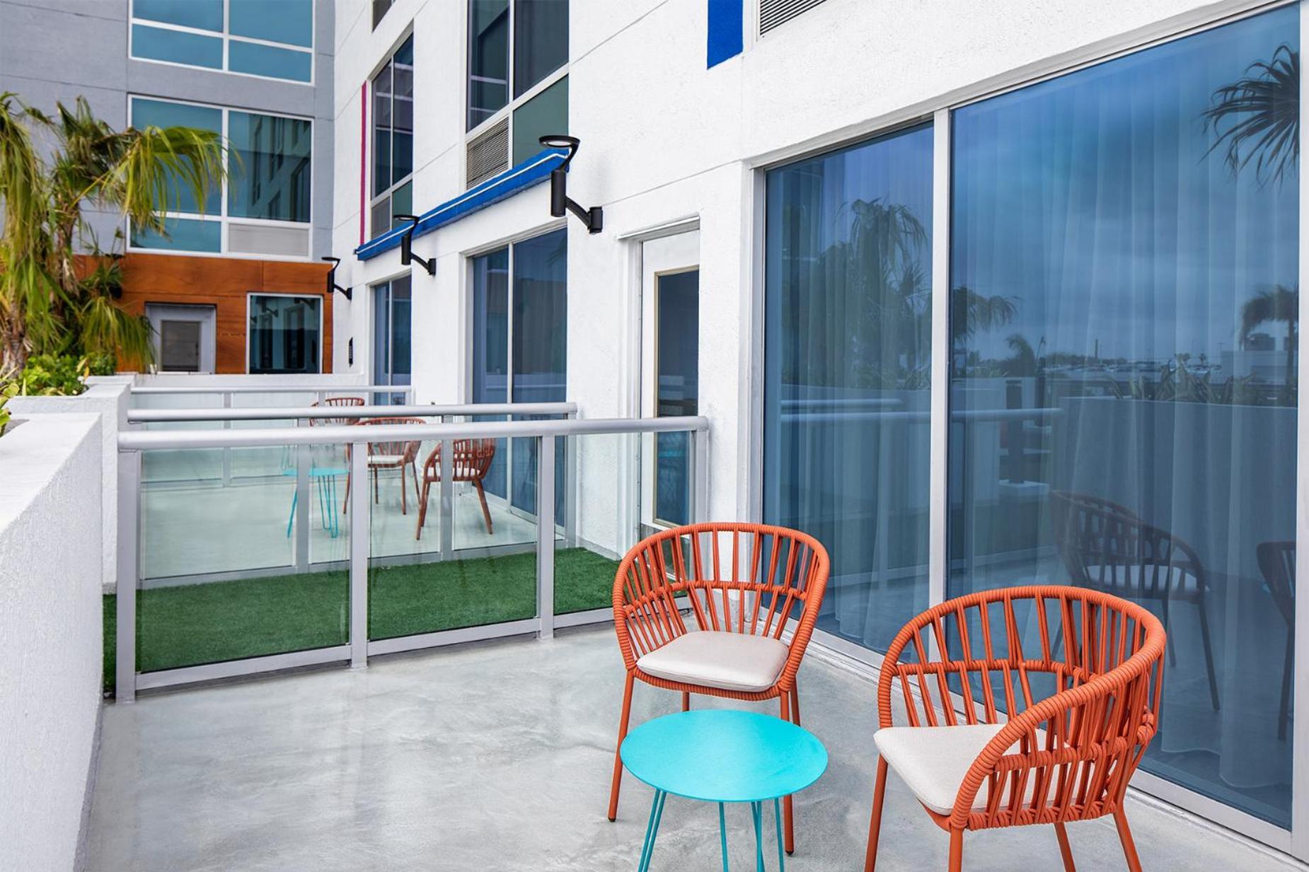 Aloft Fort Lauderdale Airport & Cruise Port Exterior photo