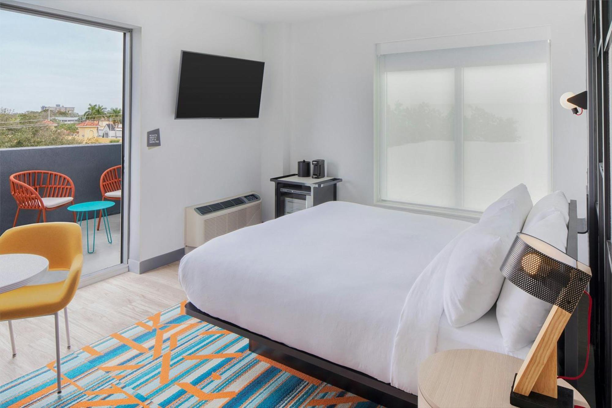 Aloft Fort Lauderdale Airport & Cruise Port Exterior photo