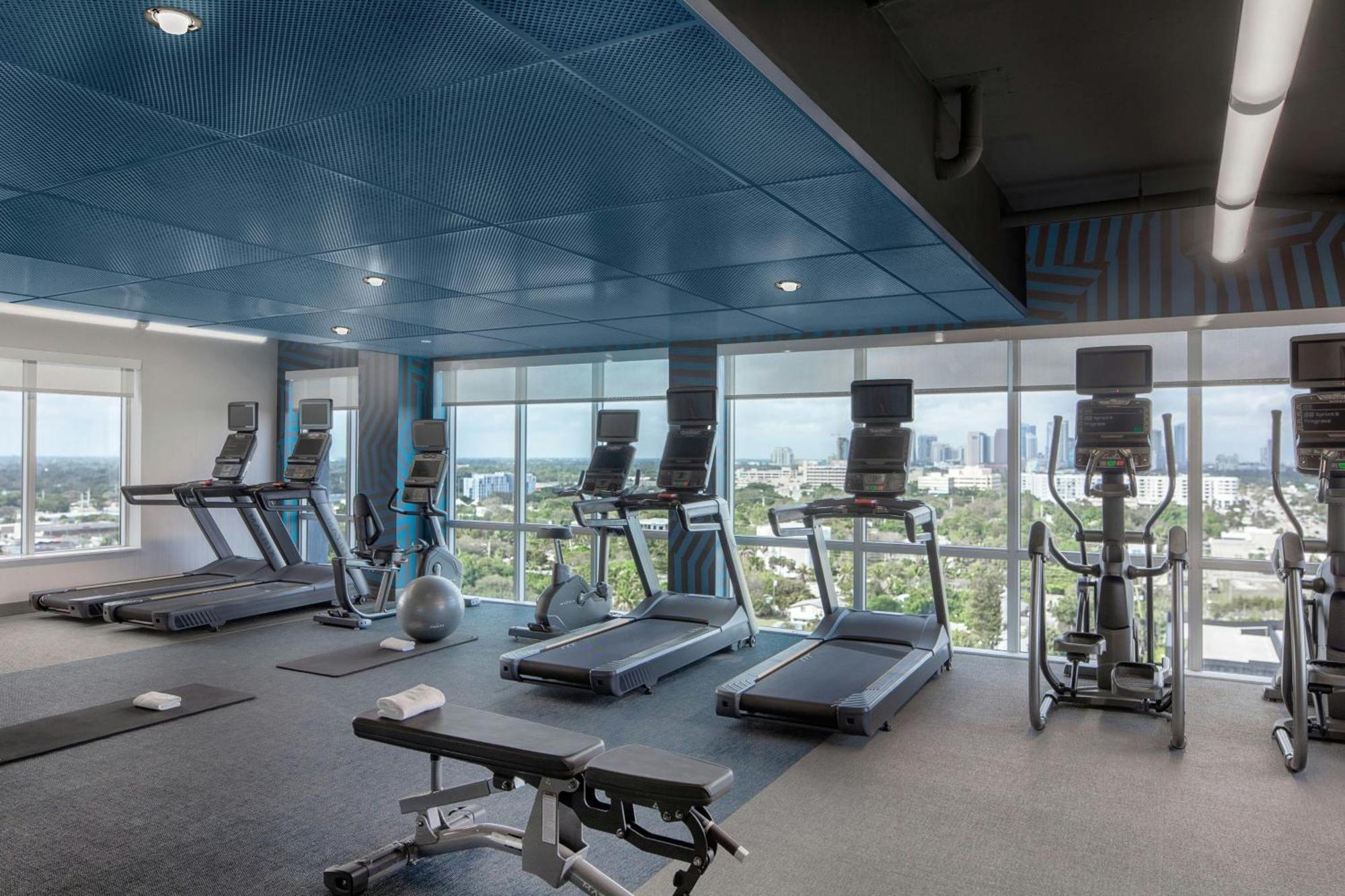 Aloft Fort Lauderdale Airport & Cruise Port Exterior photo